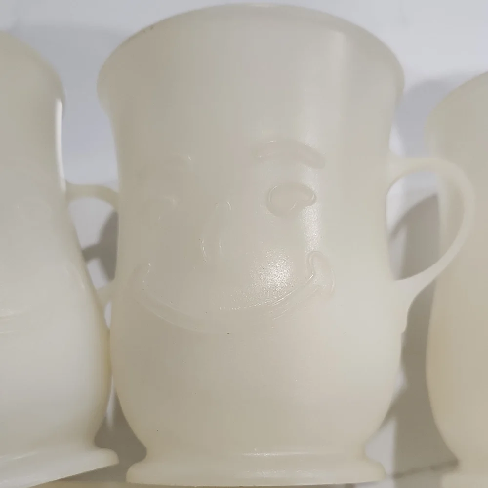 Kool-aid Plastic Mug Set - Picture 2 of 4